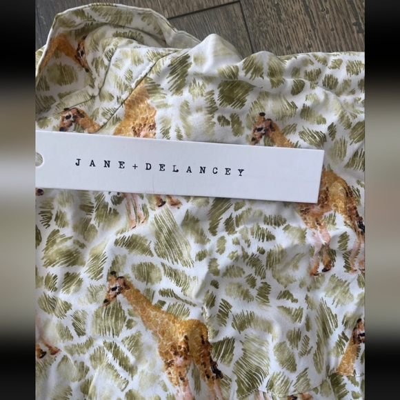 Jane+Delancy button up tie top NWT - Picture 4 of 5